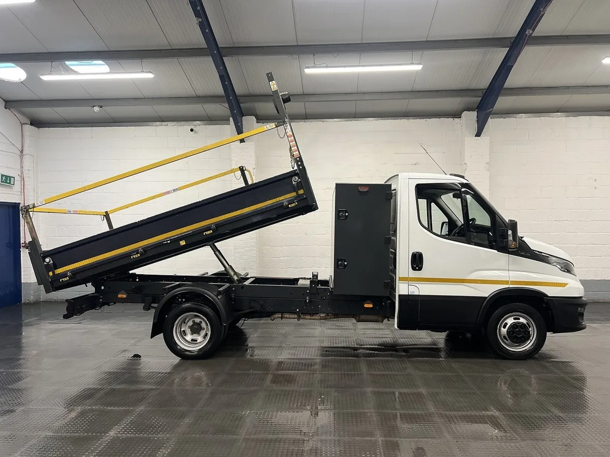 2022 Iveco Daily Tipper Van - Image 1