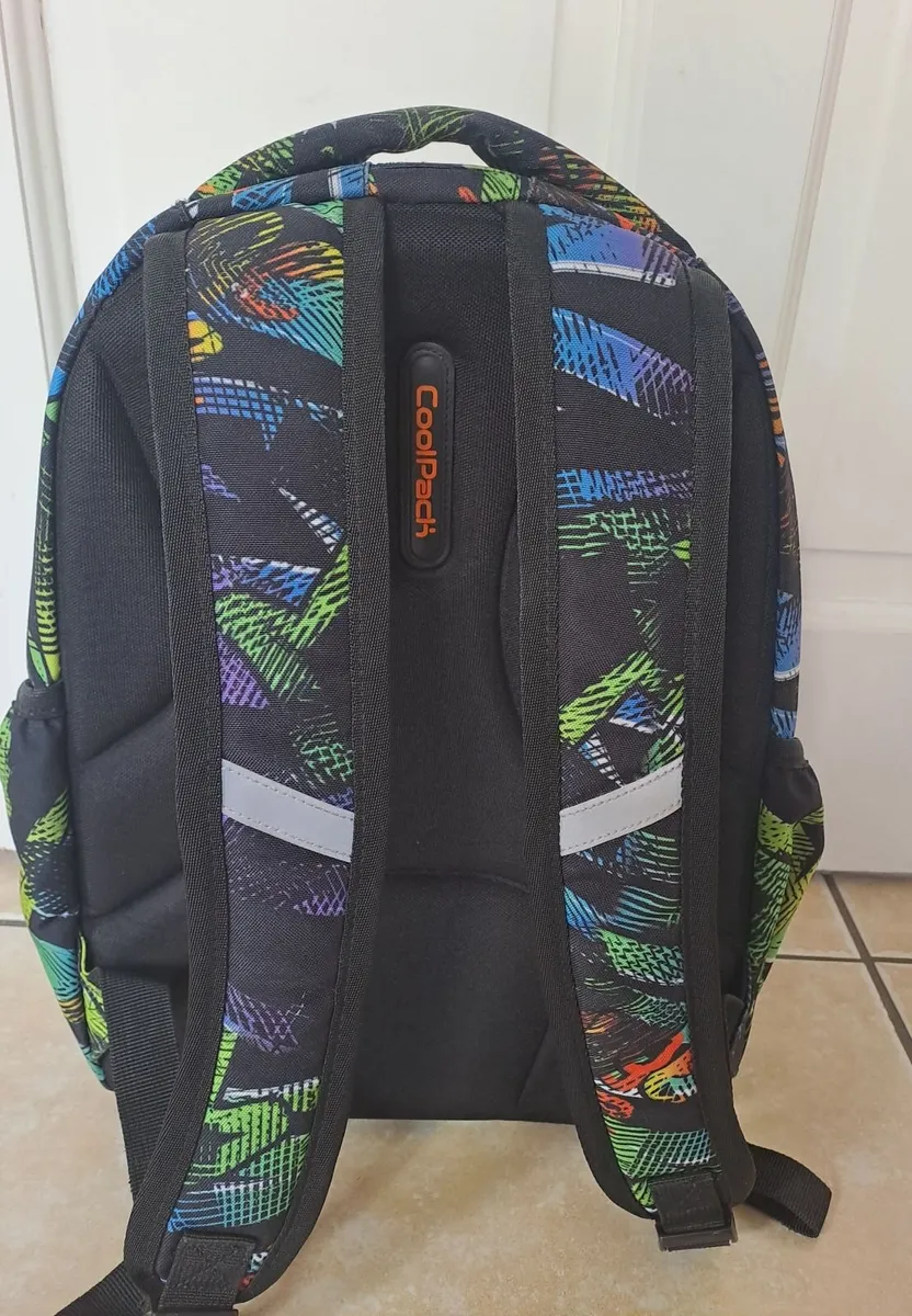 School backpack - Image 2