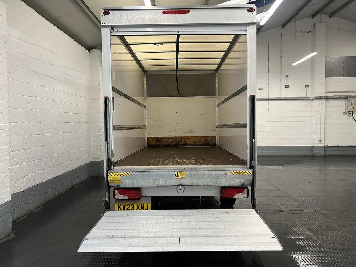 2023 Mercedes-Benz Sprinter Luton Box Van - Image 2
