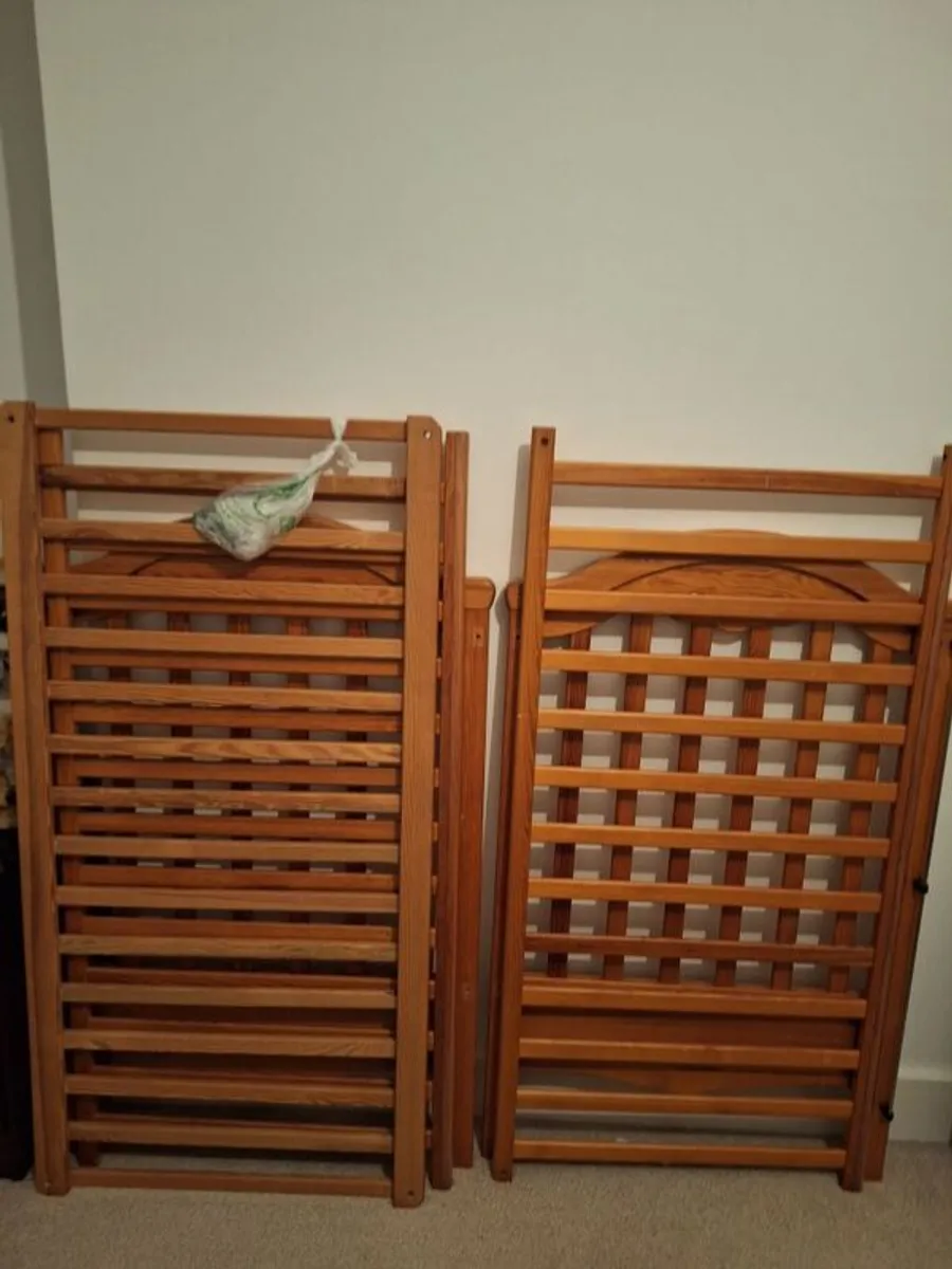 Free Cot