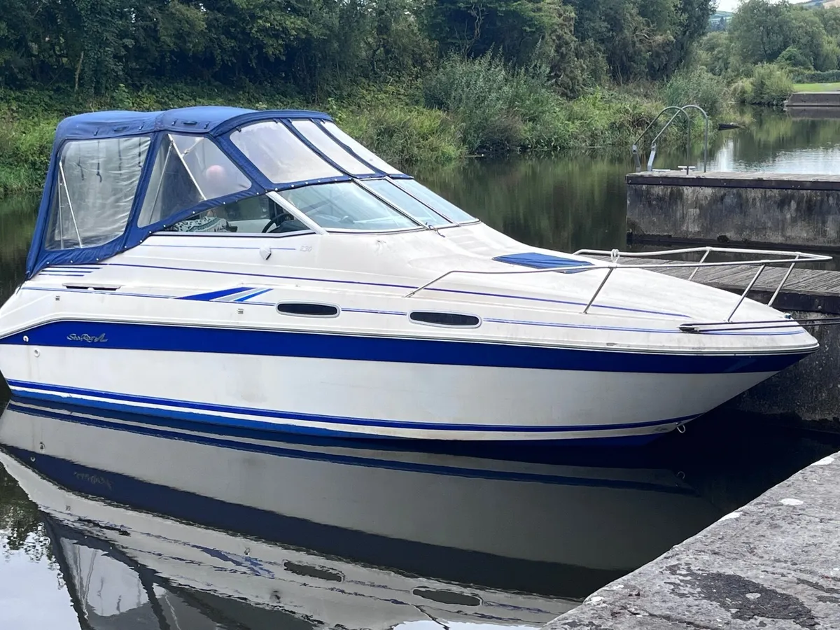 Boat - SeaRay Sports Cruiser - 4 berth - Image 1