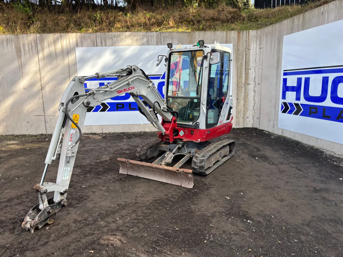 2019 TAKEUCHI TB225 - Image 3