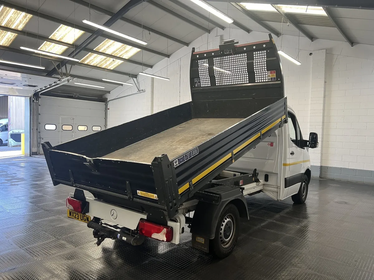 2023 Mercedes-Benz Sprinter Tipper Van - Image 2