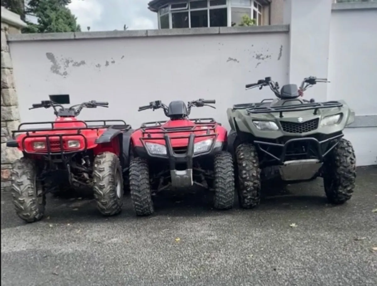 Selection of quads - Image 1