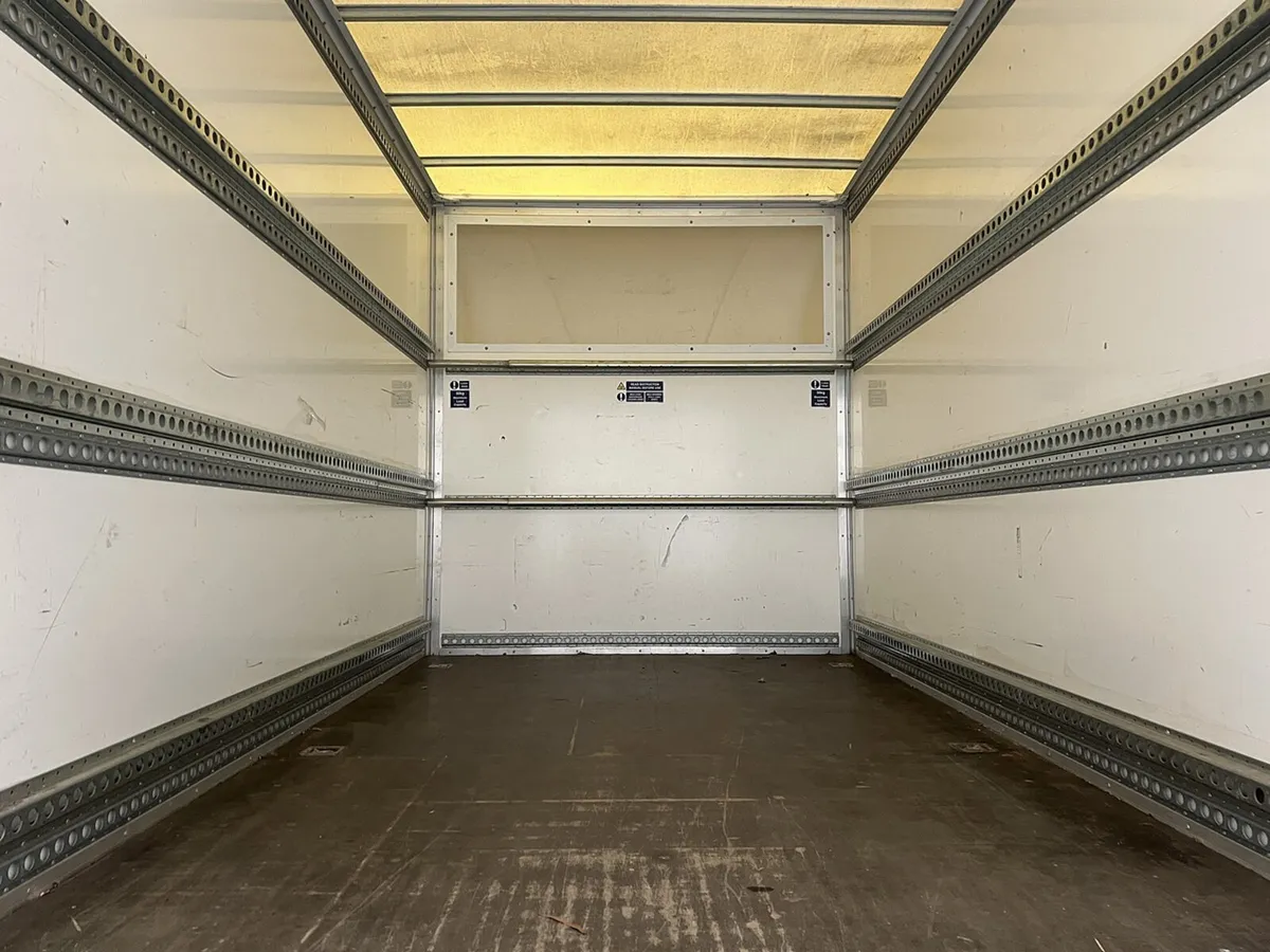 2022 Ford Transit Luton Box Van - Image 2