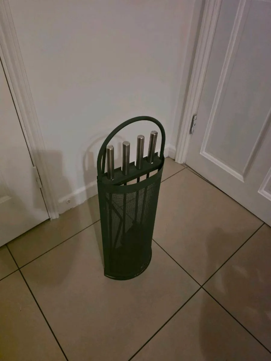 Fireplace tool set - Image 2