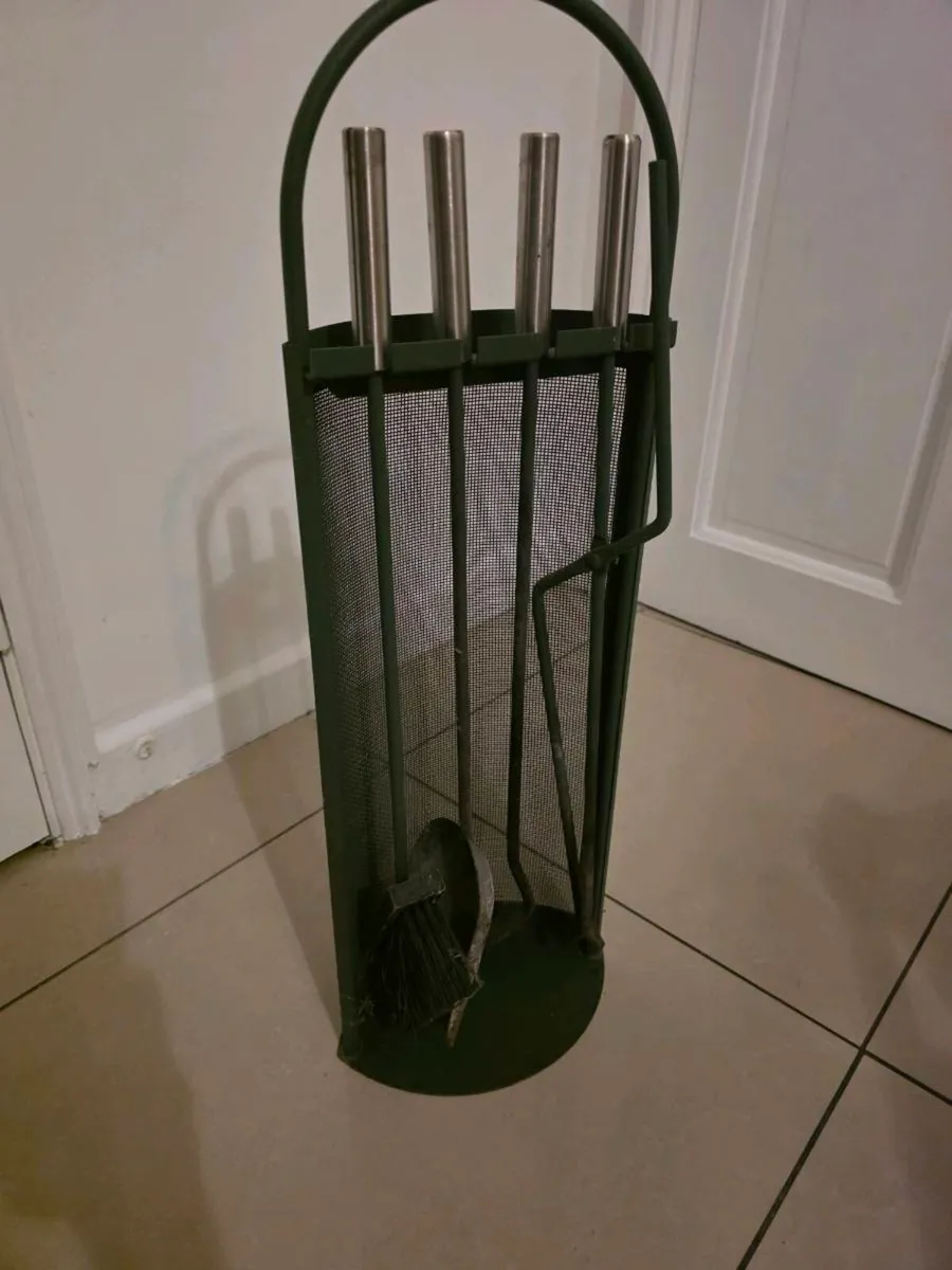 Fireplace tool set - Image 3