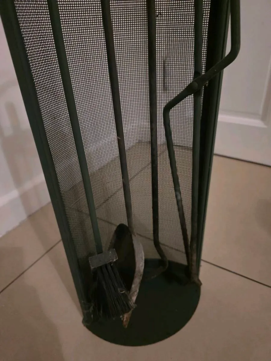 Fireplace tool set - Image 4