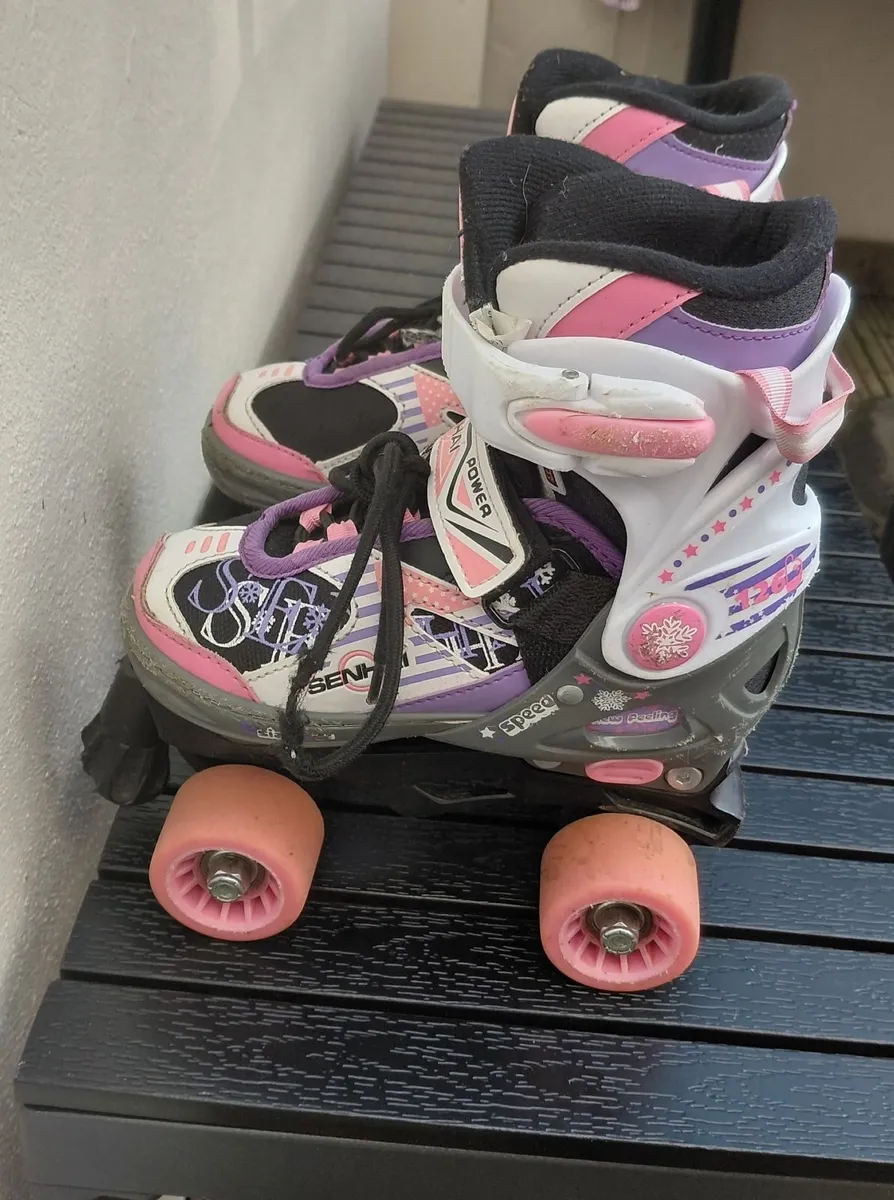 Roller Skates - Image 2