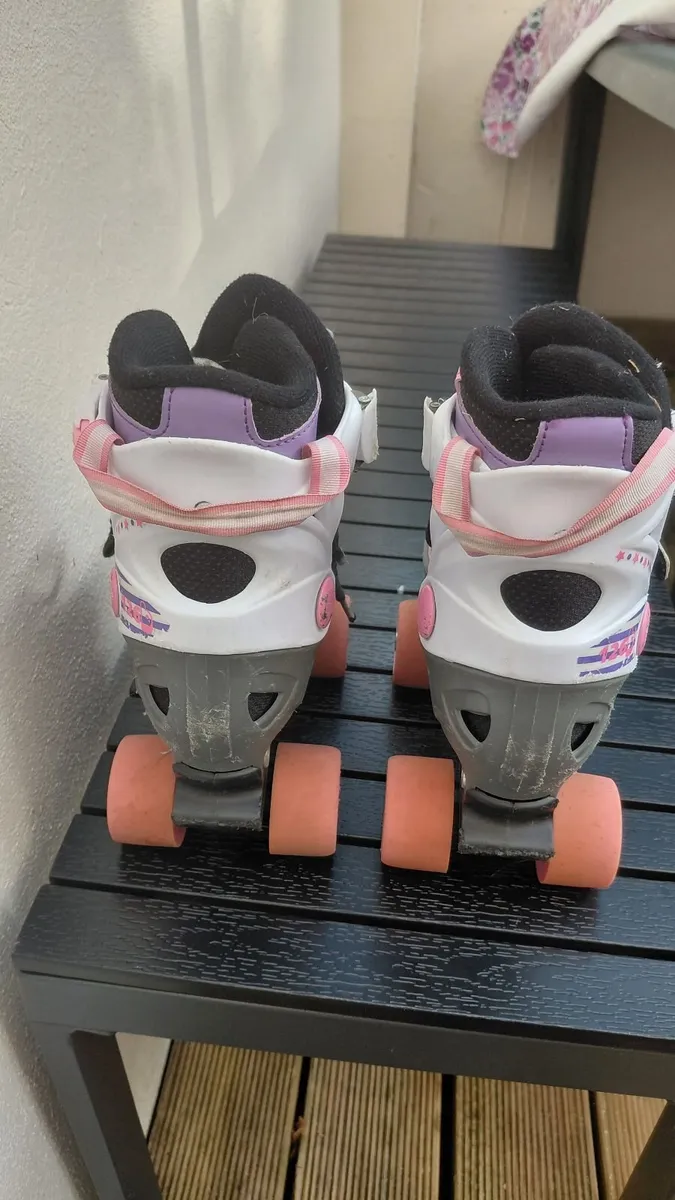 Roller Skates - Image 3