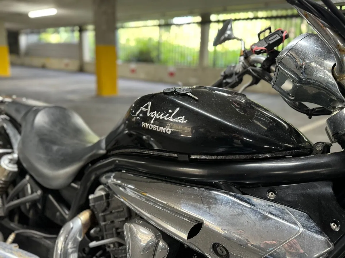 Motorcycle Aquila HYOSUNG GV650 - Image 3