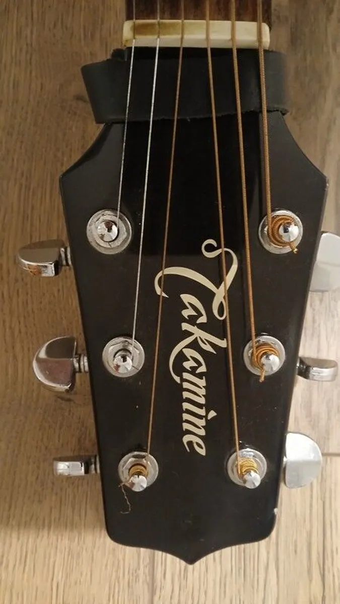 Takamine Japanese Acoustic Electric Guitar FP 450 SMC SB including Original Hard Case - Image 2
