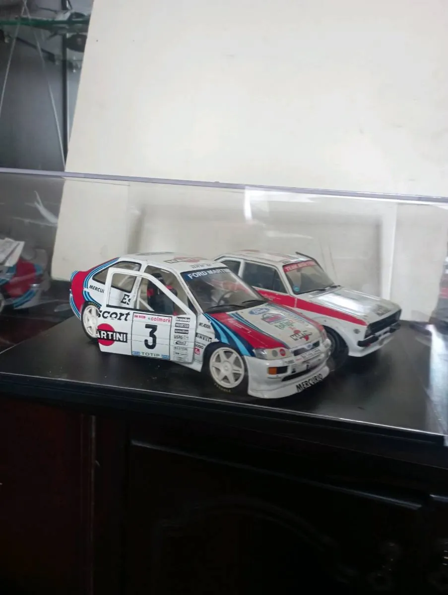{ X 2 } FORD ESCORT RS  DIE-CAST MODLE RALLY CARS - Image 1