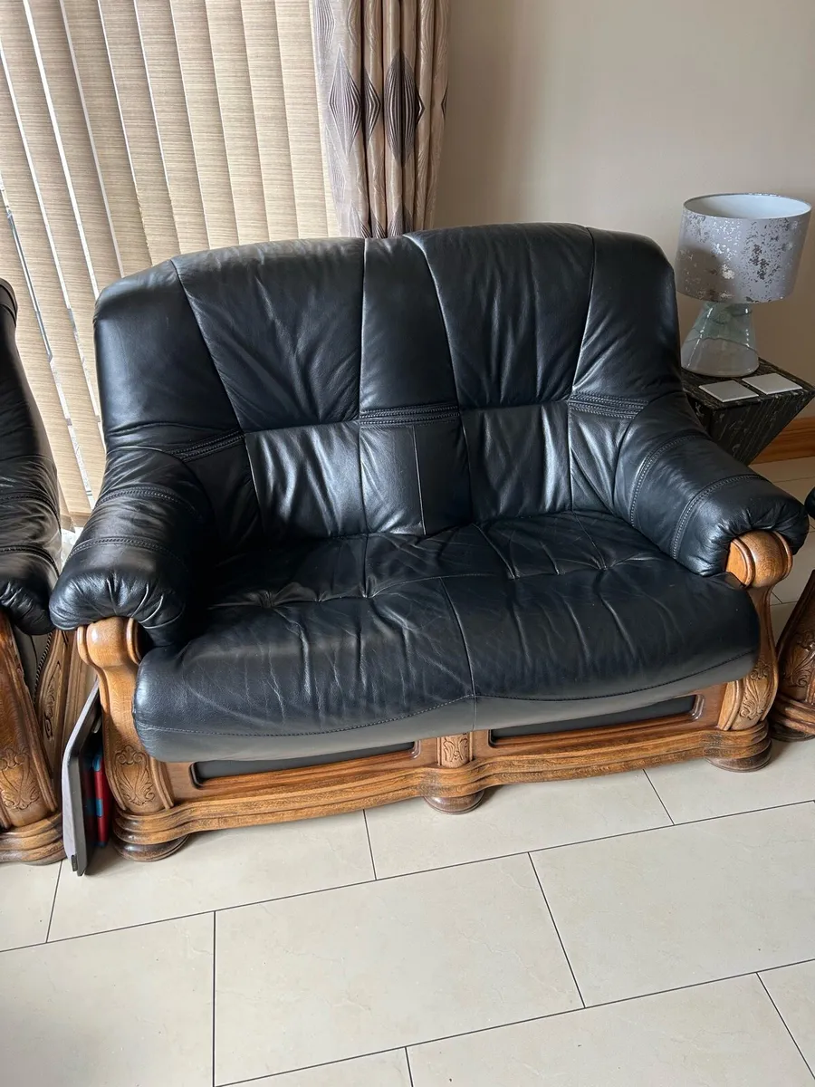 Leather couches and chair - Image 1