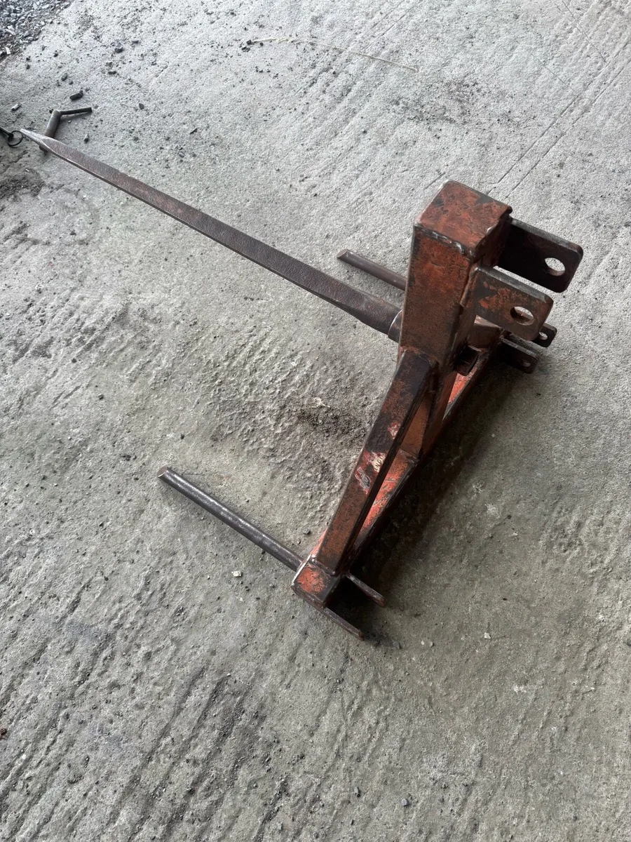 Nugent Bale Spike & Buck Rake - Image 2