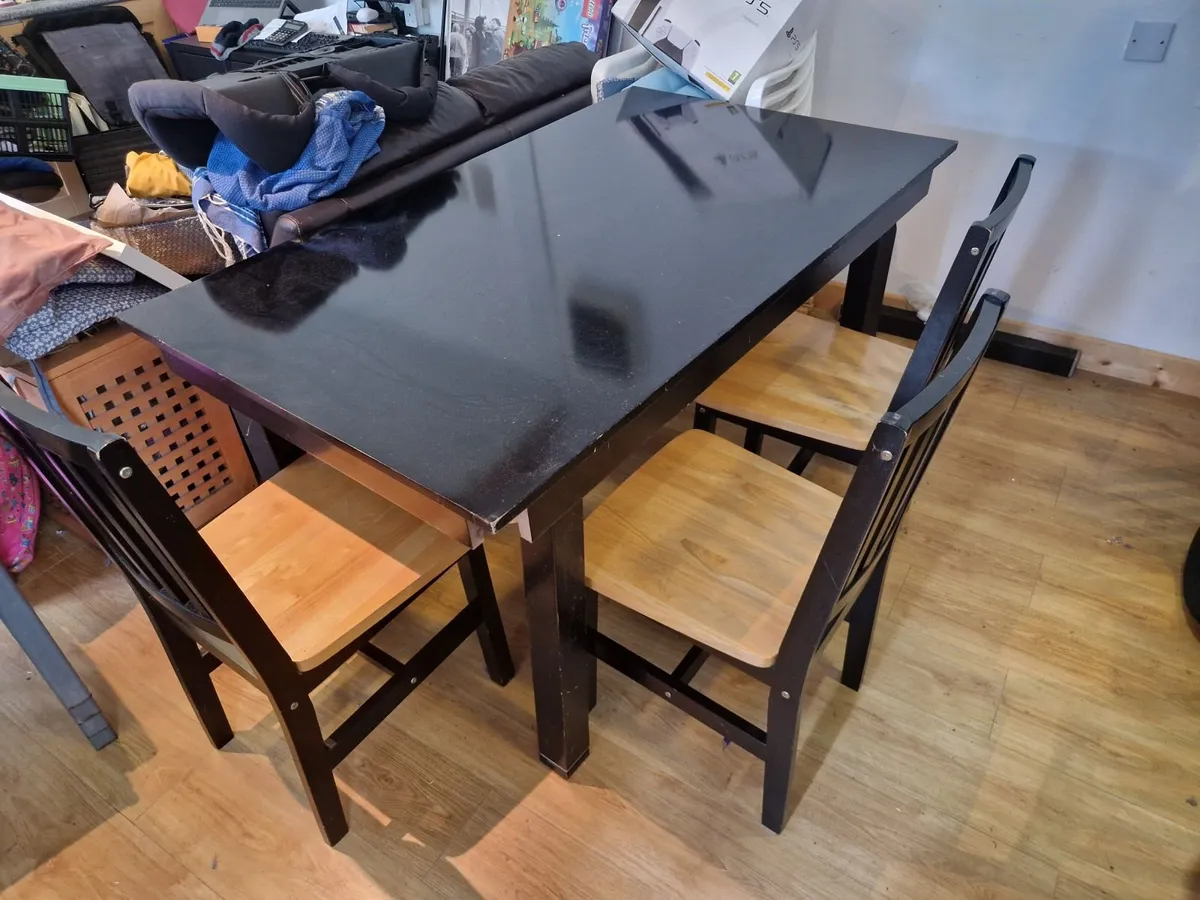 Kitchen Table  with 6 chairs