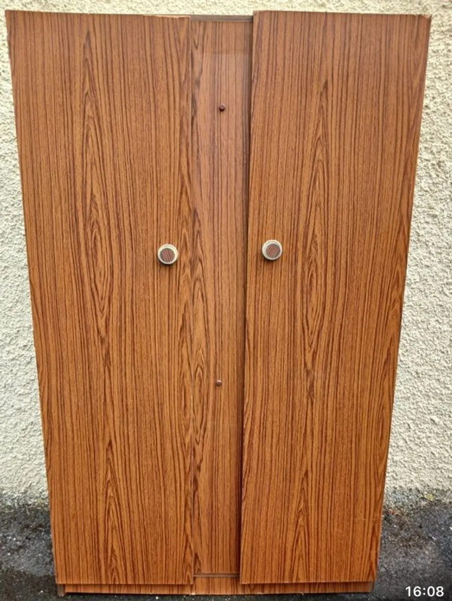 wardrobe - Image 1