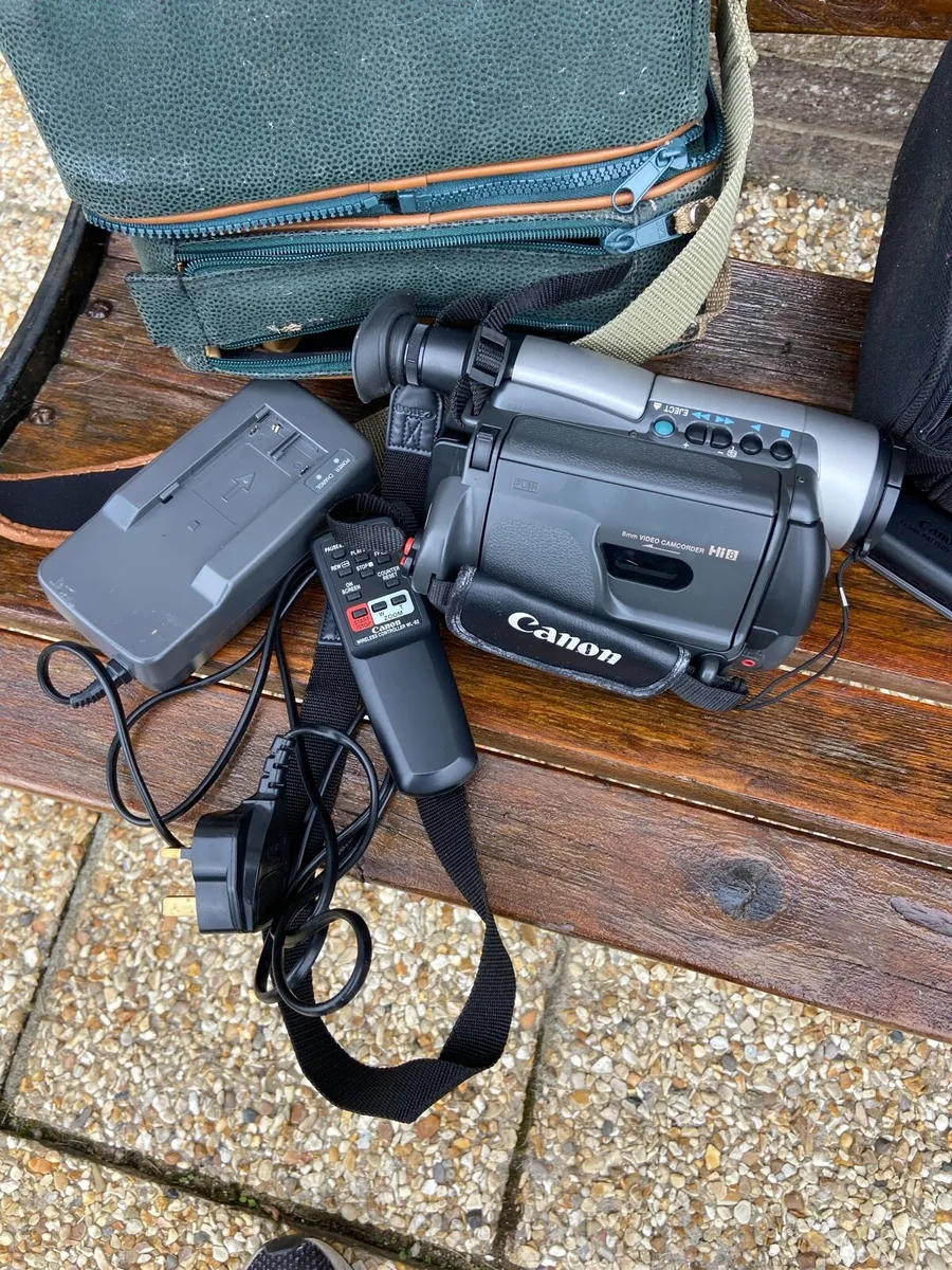 Cannon. Can. Cordorders &. Camera - Image 2