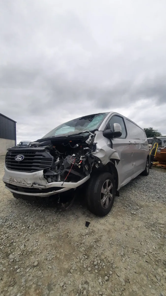2024 Ford Transit Custom For Dismantling - Image 4
