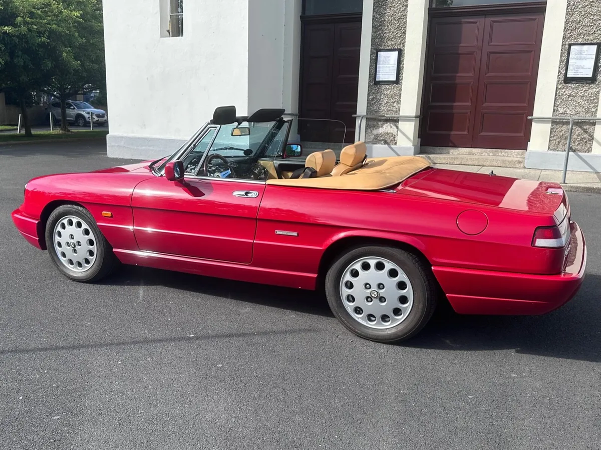 Alfa Romeo Spider 1991 series 4. - Image 4