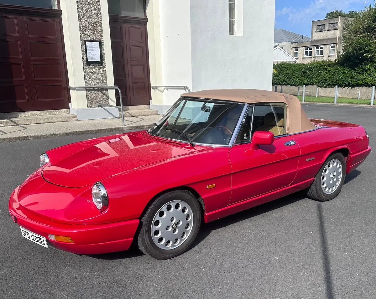 Alfa Romeo Spider 1991 series 4. - Image 2