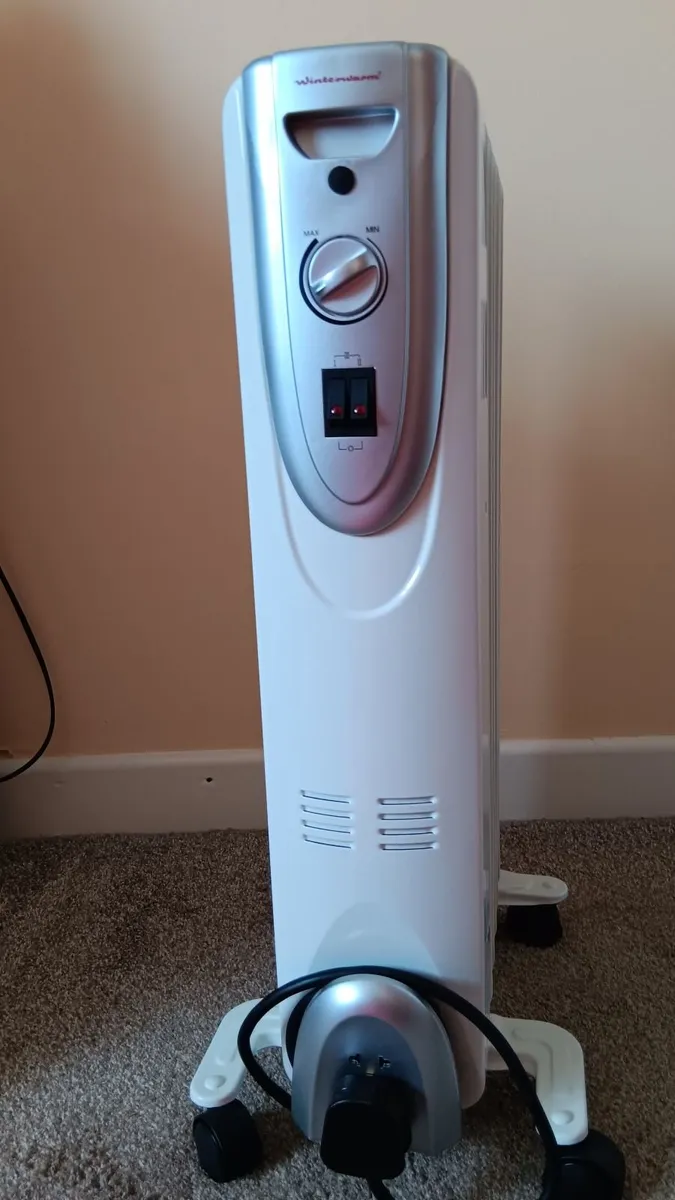 Small Oil Filled Electric Heater / Radiator - Image 3