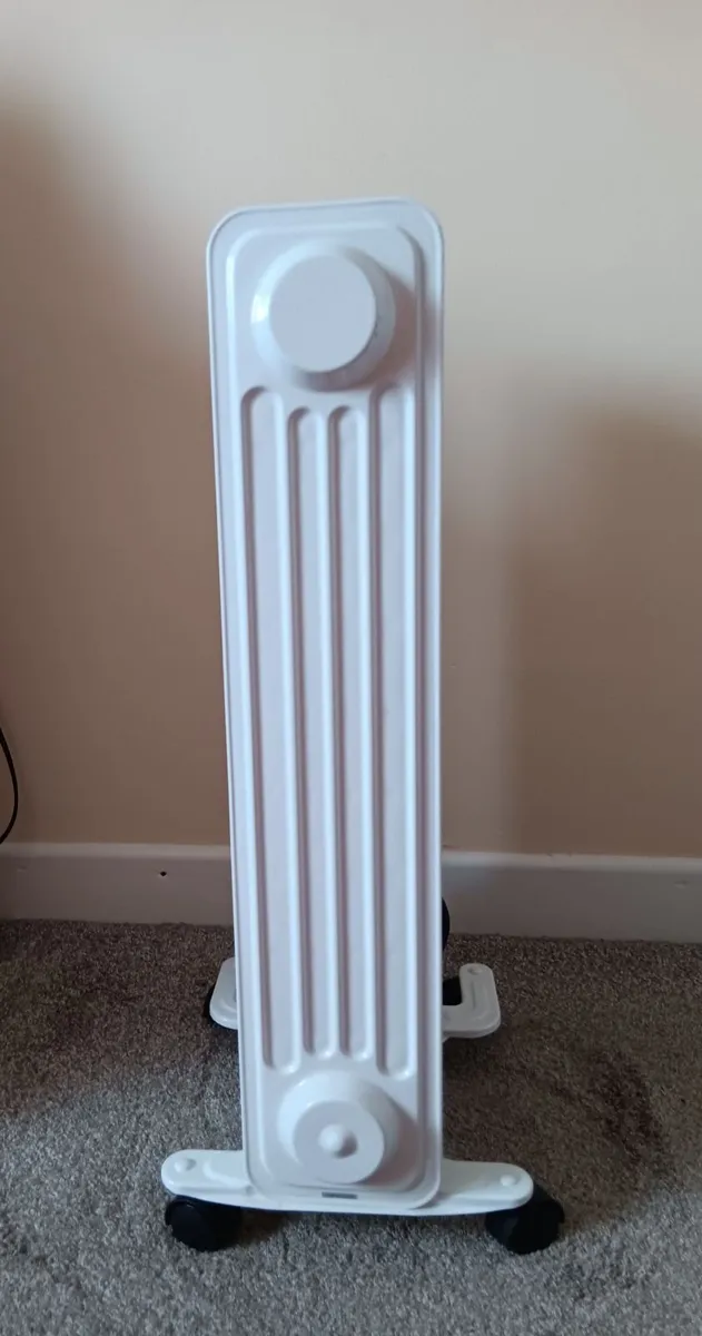 Small Oil Filled Electric Heater / Radiator - Image 4