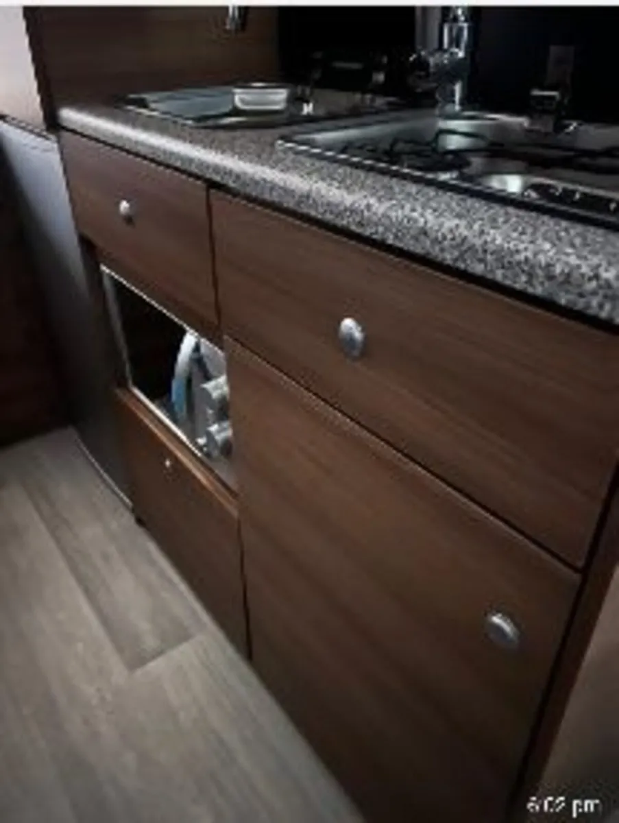 Campervan - Image 4