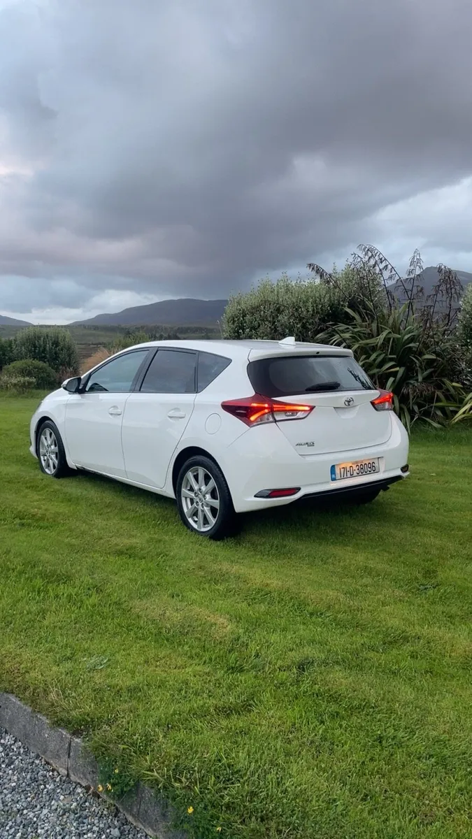 Toyota auris van - Image 4