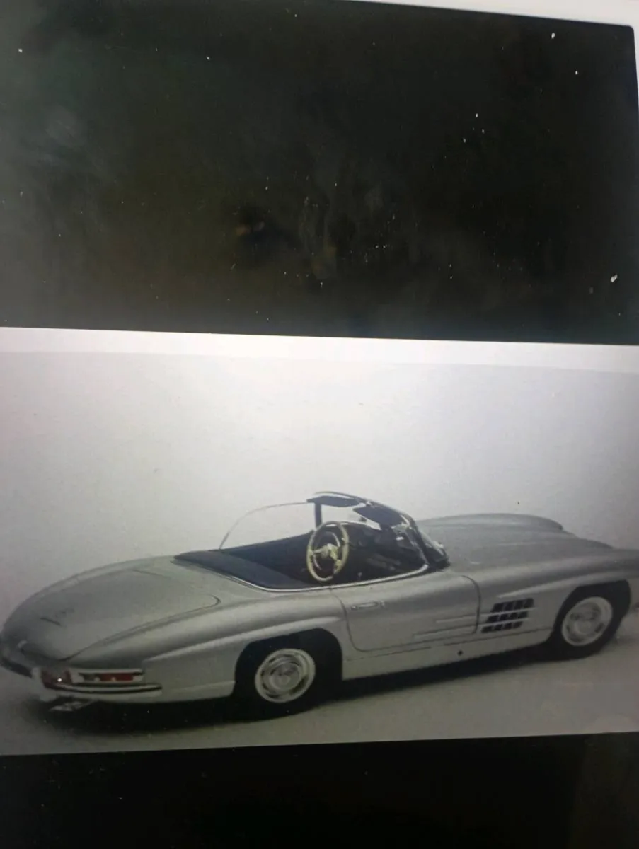 MINICHAMPS 1-18 SCALE DIE-CAST MERCEDES BENZ 300L - Image 3
