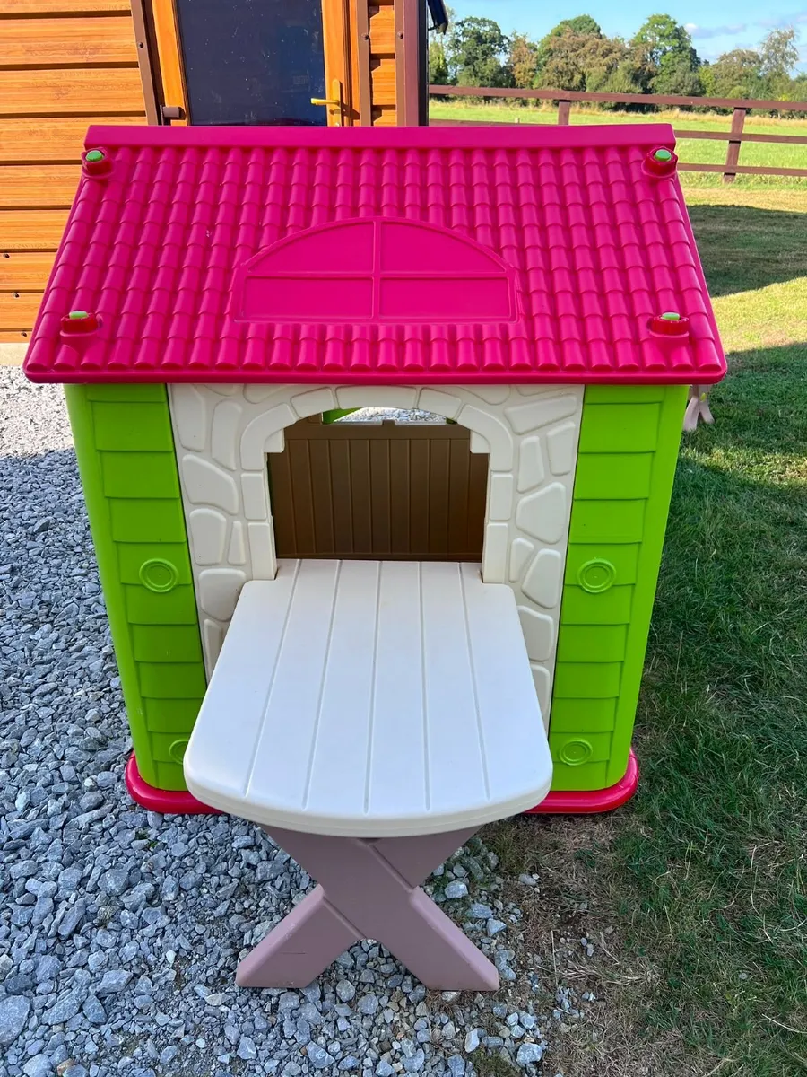 Deluxe Play House with Table and Chairs - Image 4