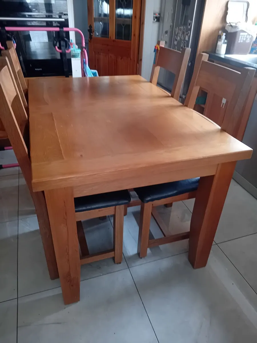 Dining table - Image 4