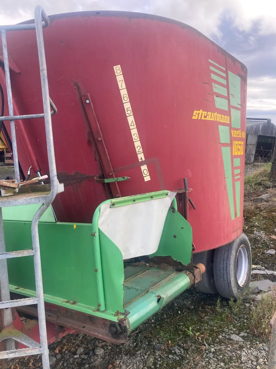 Tub feeder wanted ( needing repair may suit) - Image 1