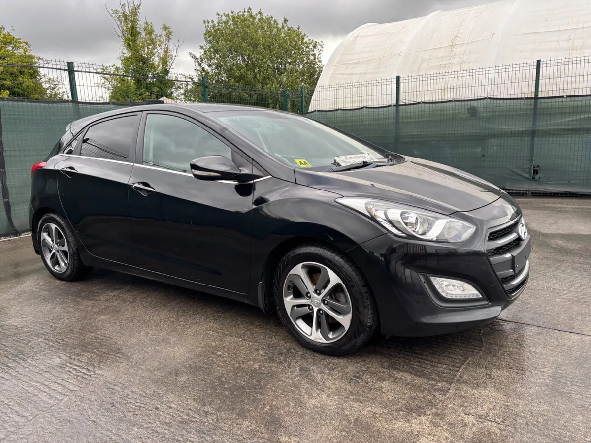 171 Hyundai i30  Light Damage - Image 2