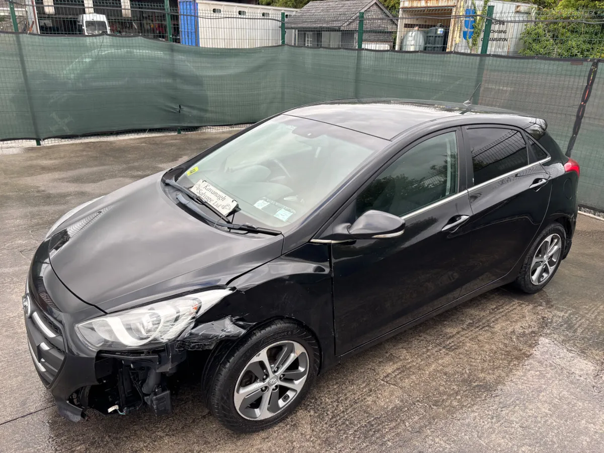 171 Hyundai i30  Light Damage - Image 3