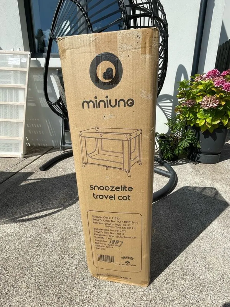 tavel cot brand new never used