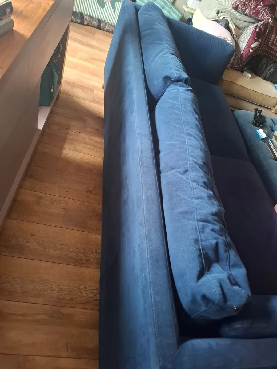 SOFA - Image 4