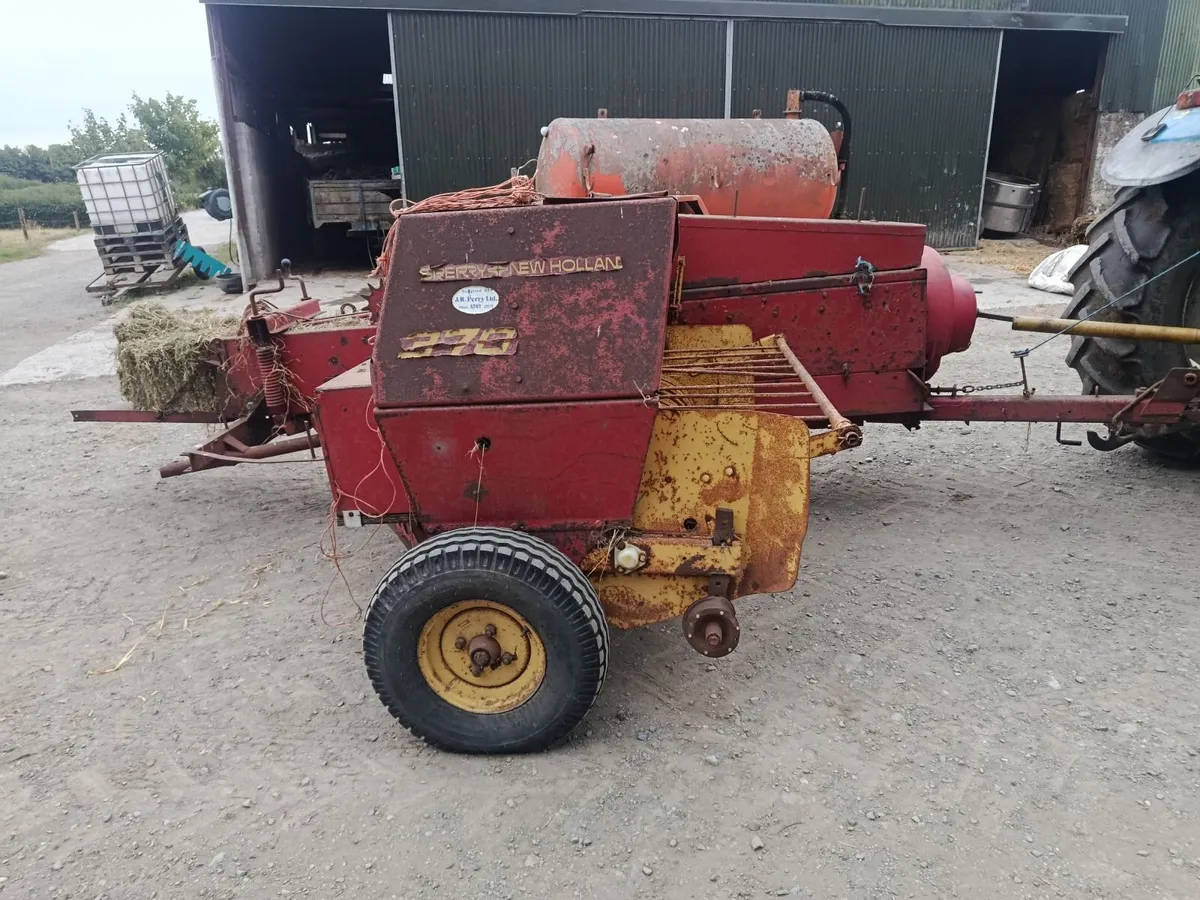 New Holland 370 Square Baler - Image 3