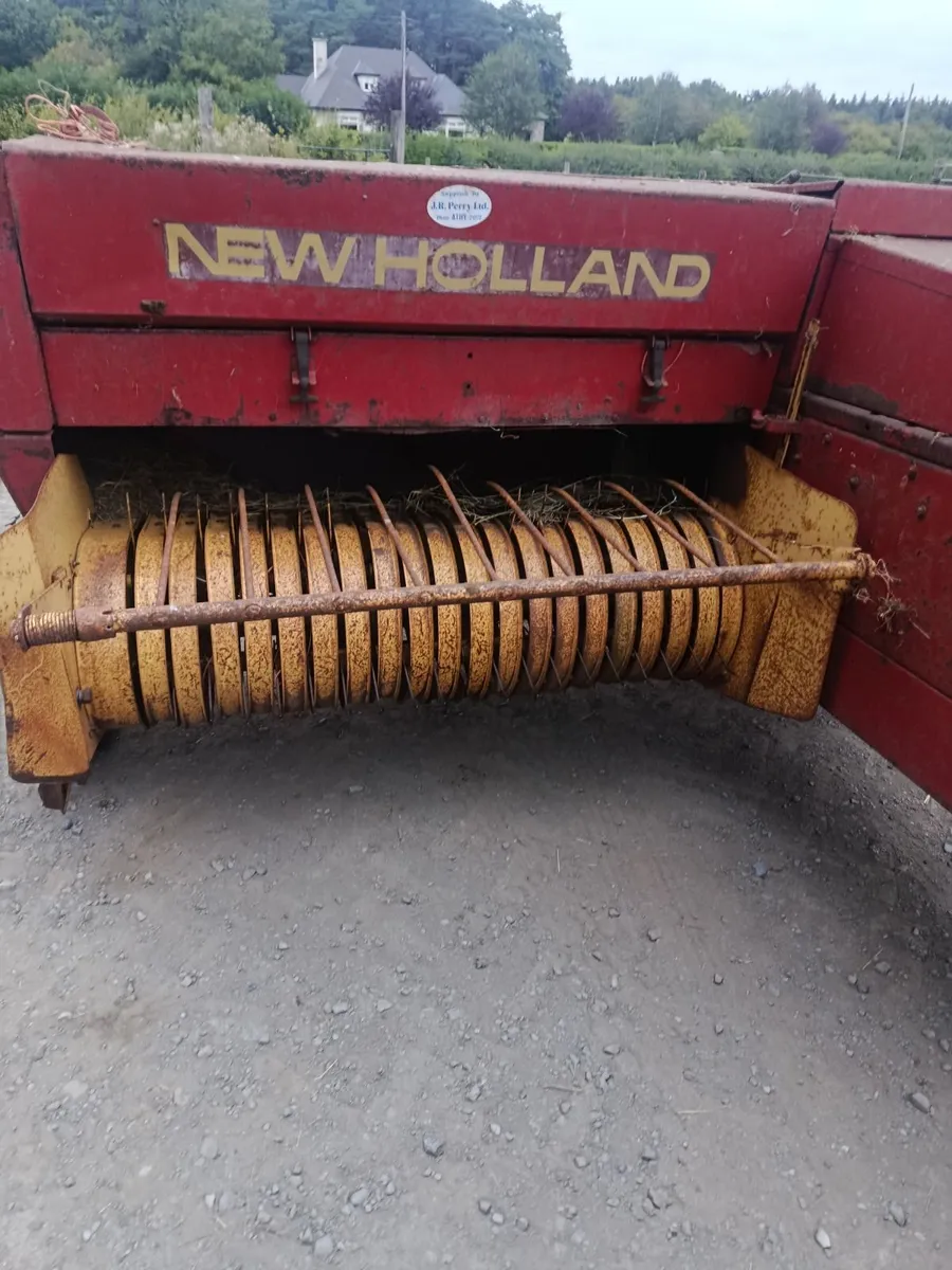 New Holland 370 Square Baler - Image 4
