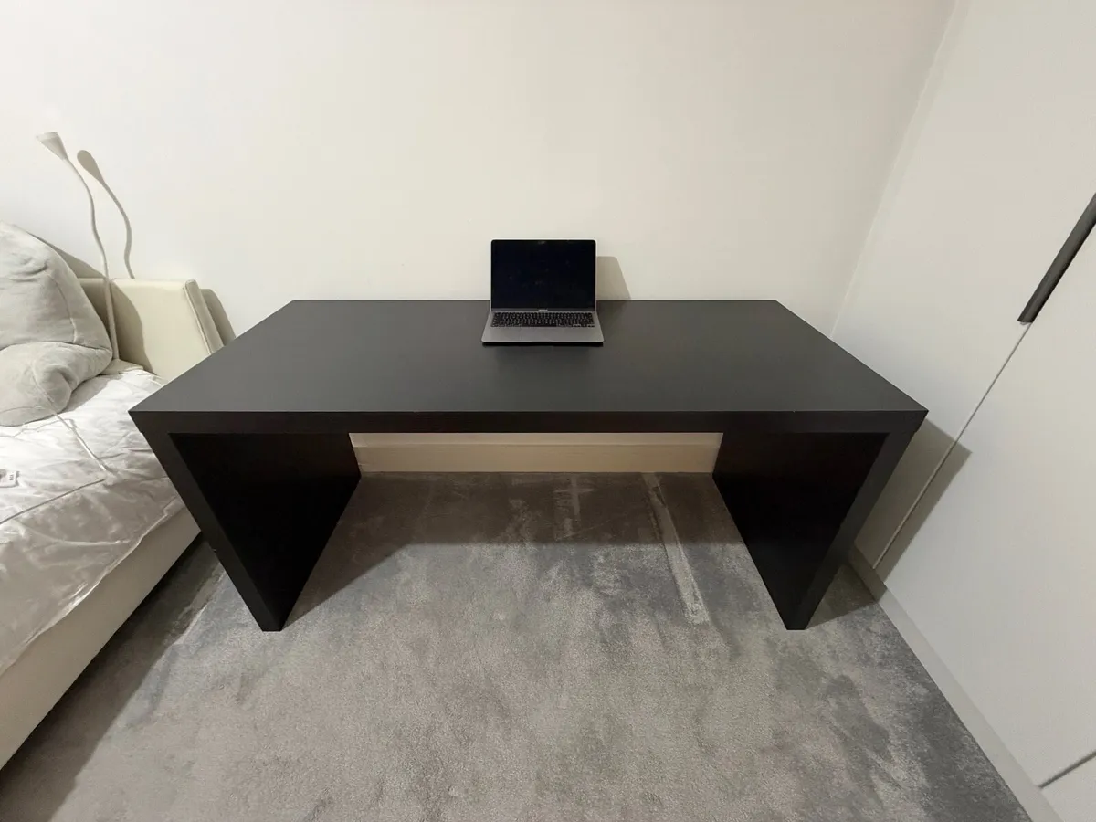 Ikea Malm Desk 151×65×73cm - Image 1