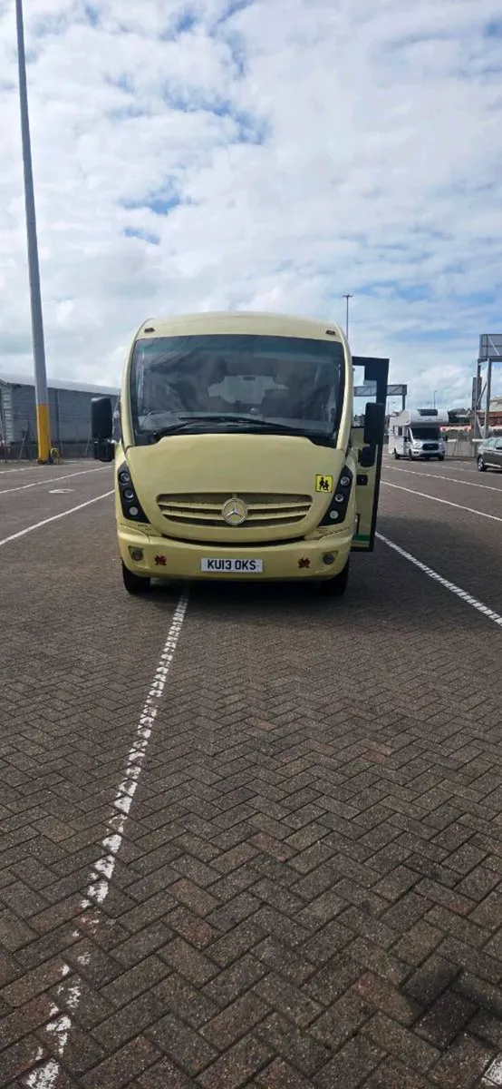 Mercedes Vario - Image 1