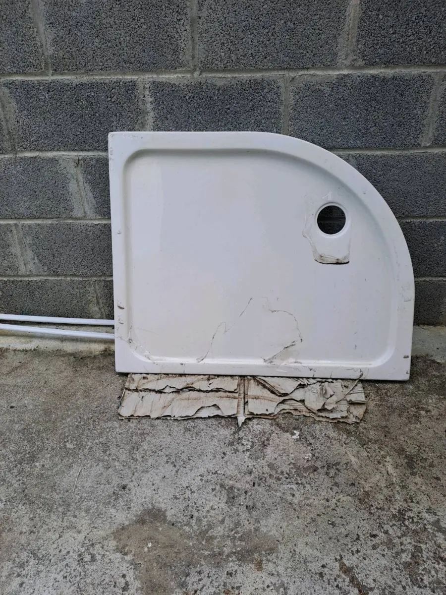 Shower tray - Image 1