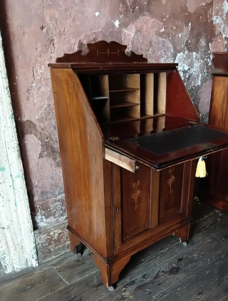 A Victorian inlaid mahogany Writing Bureau - Image 2