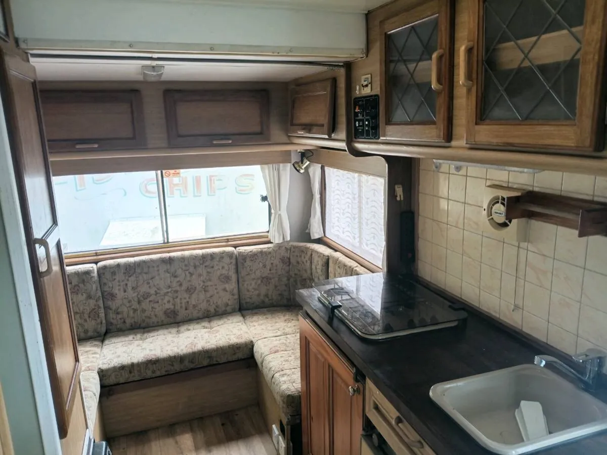 4 BERT CAMPER .TOILET SHOWER 1 year TAX - Image 2