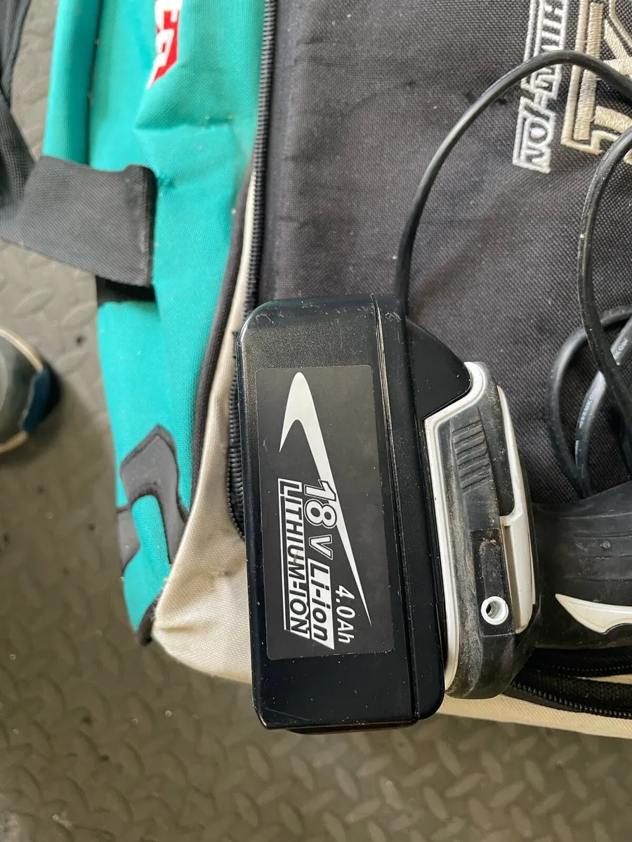 Makita lxt 18v cordless drill set - Image 4