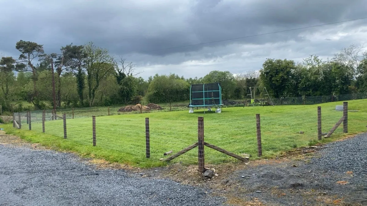 Fencing services - Image 1