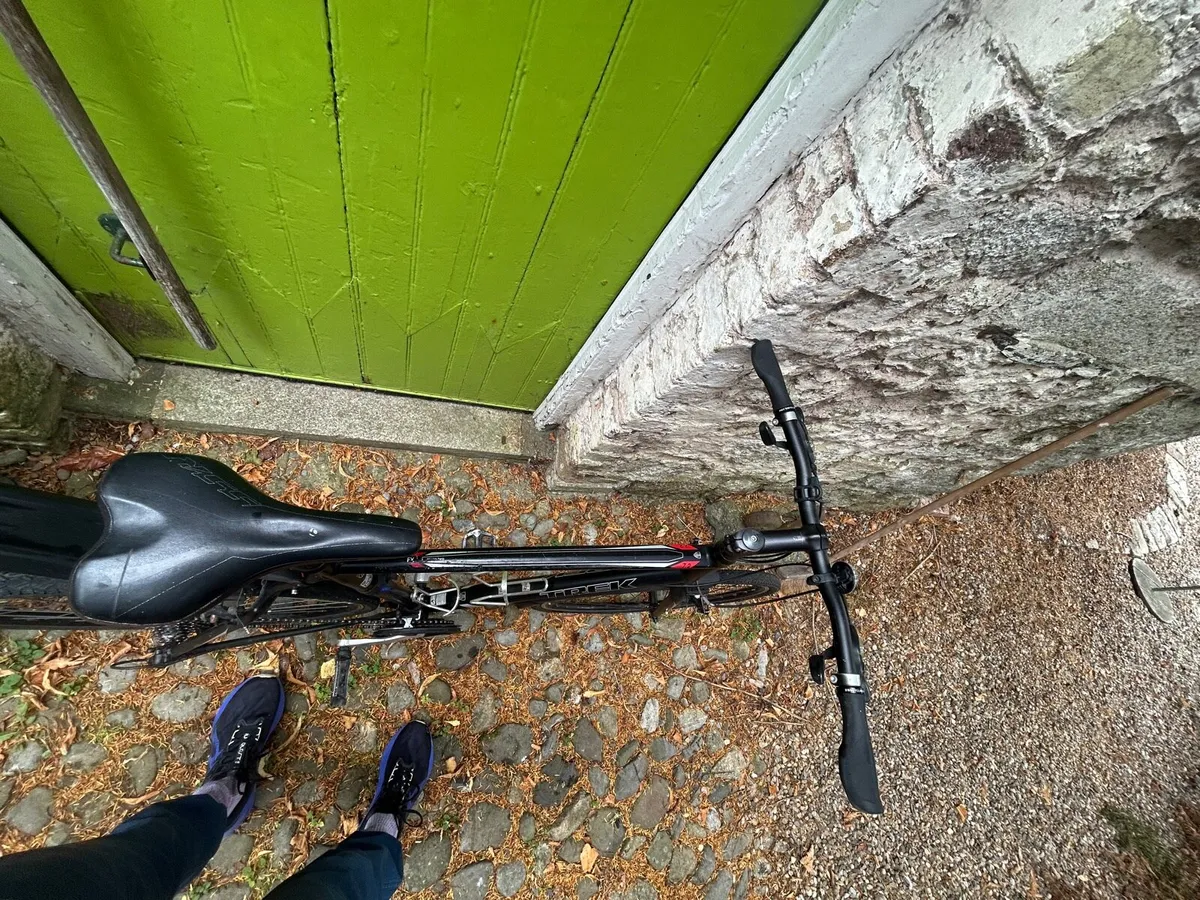 Trek men’s road bike - Image 4