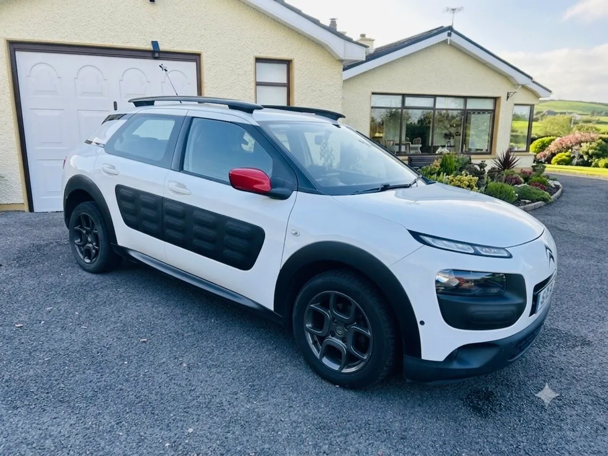 Citroën C4 Cactus Automatic 1.6 e-HDi 92 Feel 5dr - Image 1