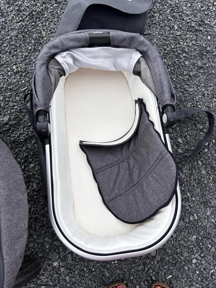 Uppababy vista v2 - Image 2