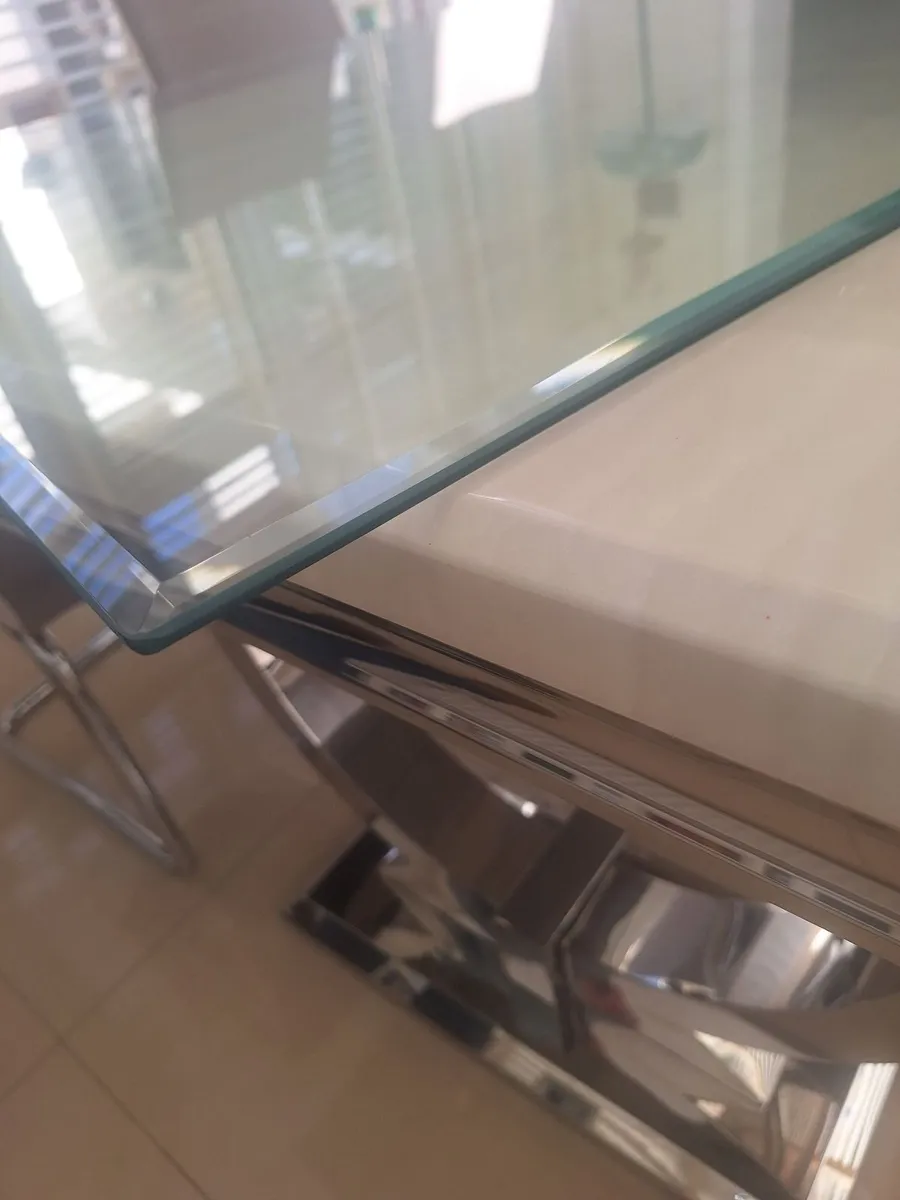 Marble top dining table with 6 chairs - Image 3